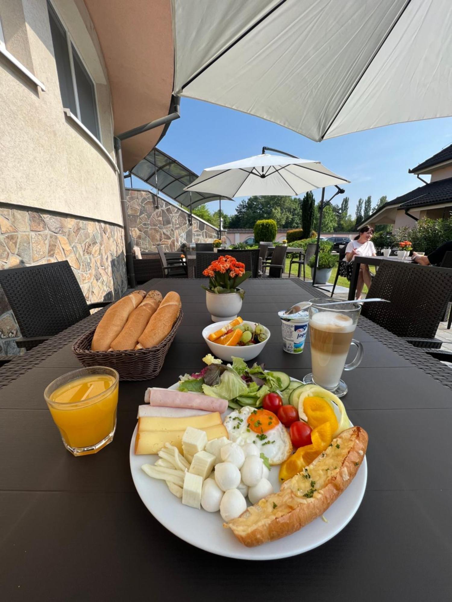 Spa&wellness Orchidea 3* Veľký Meder